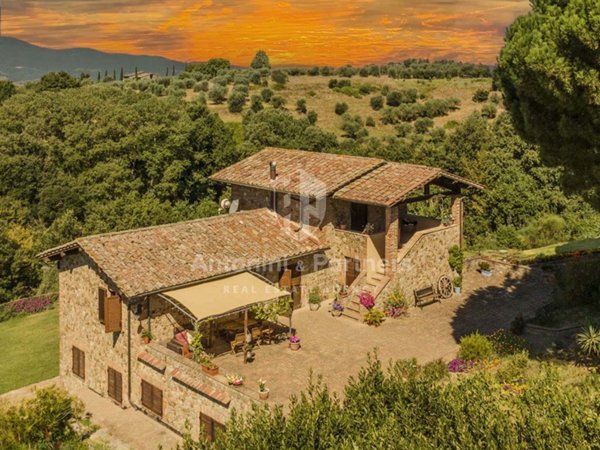 casa indipendente in vendita a Città della Pieve