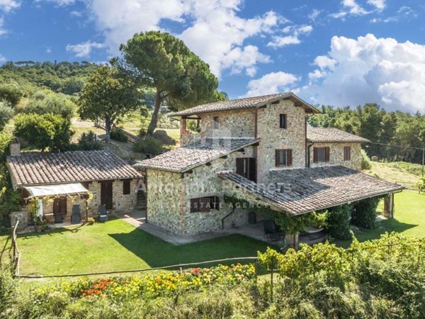 casa indipendente in vendita a Città della Pieve