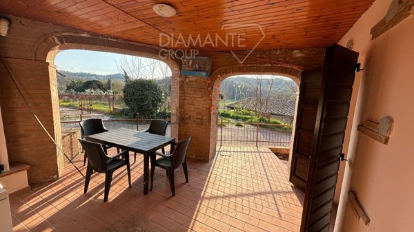 appartamento in vendita a Città della Pieve in zona Moiano