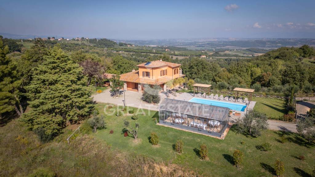 casa indipendente in vendita a Città della Pieve