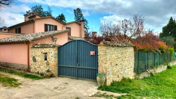 casa indipendente in vendita a Città della Pieve in zona Ponticelli