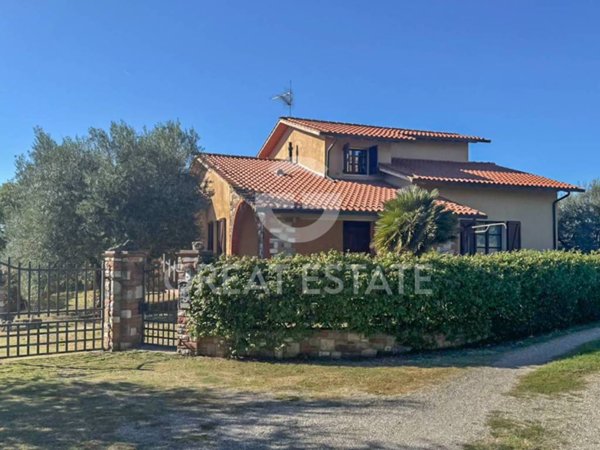 casa indipendente in vendita a Città della Pieve