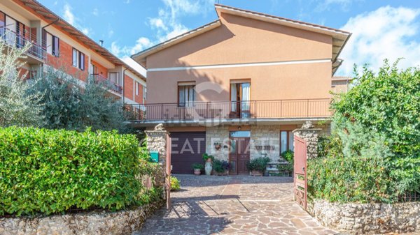 casa indipendente in vendita a Città della Pieve