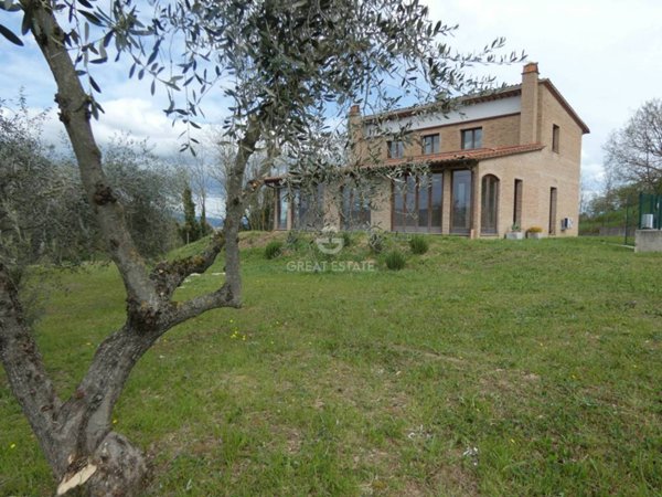 casa indipendente in vendita a Città della Pieve