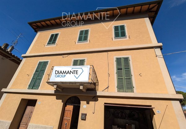 casa indipendente in vendita a Città della Pieve in zona Moiano