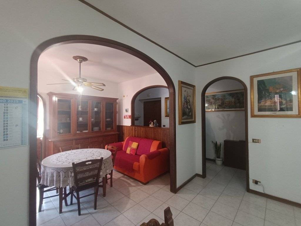 appartamento in vendita a Città della Pieve in zona Moiano