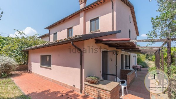 casa indipendente in vendita a Città della Pieve in zona Moiano