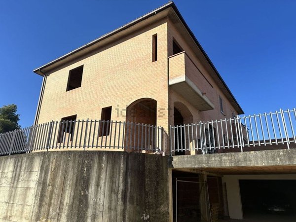 casa indipendente in vendita a Città della Pieve