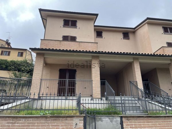 casa indipendente in vendita a Città della Pieve