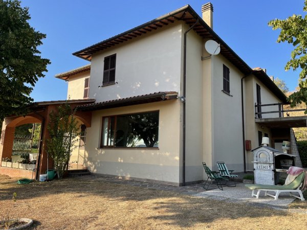 casa indipendente in vendita a Città della Pieve