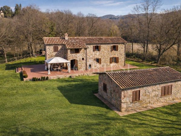 casa indipendente in vendita a Città della Pieve in zona Moiano
