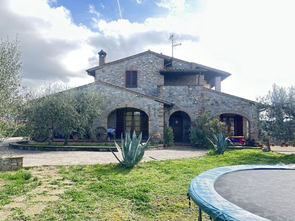 casa indipendente in vendita a Città della Pieve