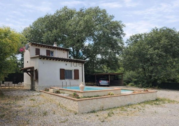 casa indipendente in vendita a Città della Pieve