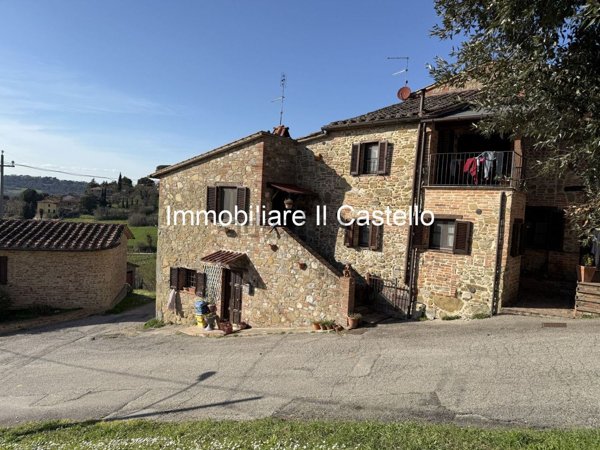 casa indipendente in vendita a Città della Pieve in zona Moiano