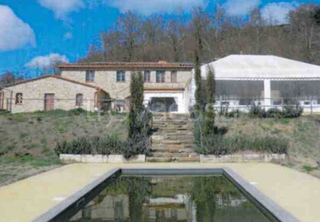 locale commerciale in vendita a Città della Pieve