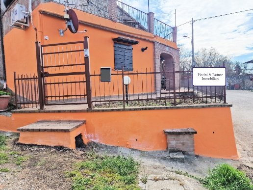 appartamento in vendita a Città della Pieve in zona Moiano