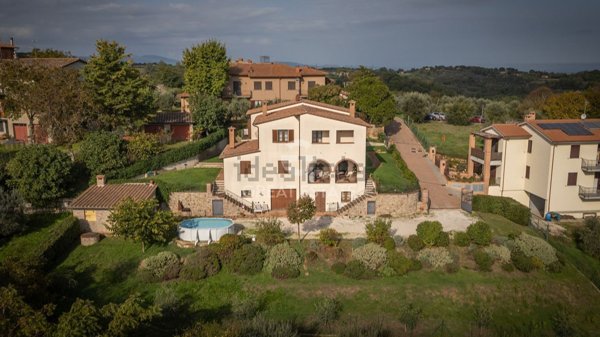 casa indipendente in vendita a Città della Pieve