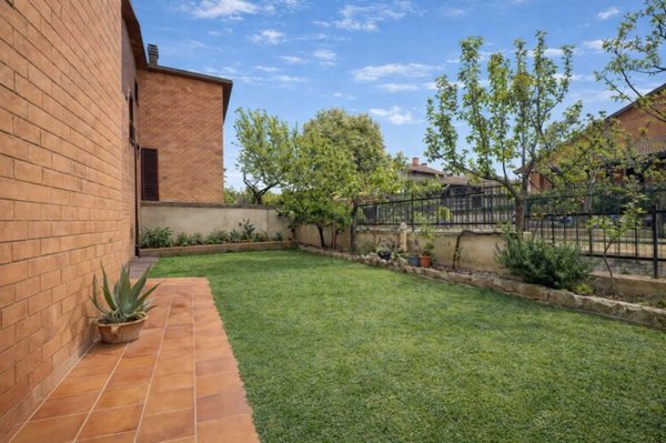 casa indipendente in vendita a Città della Pieve