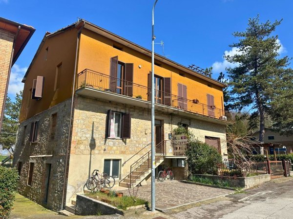 appartamento in vendita a Città della Pieve in zona Ponticelli