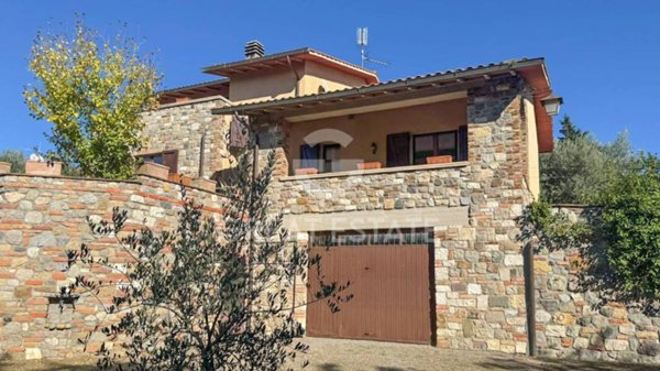 casa indipendente in vendita a Città della Pieve in zona Moiano
