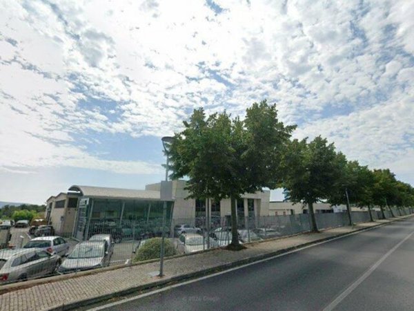 locale commerciale in vendita a Città della Pieve
