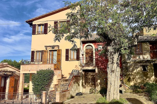 casa indipendente in vendita a Città della Pieve