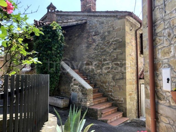 casa indipendente in vendita a Città di Castello in zona Morra