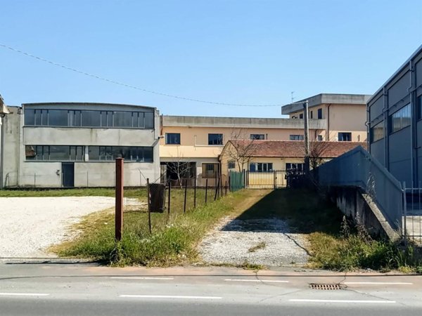 villa in vendita a Città di Castello in zona Riosecco