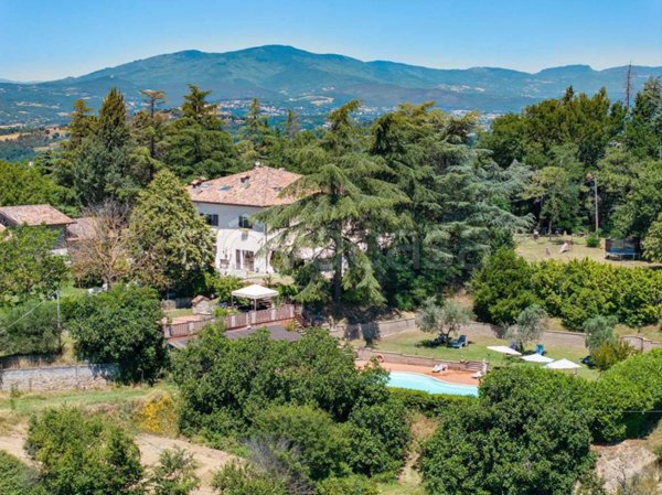 casa indipendente in vendita a Città di Castello
