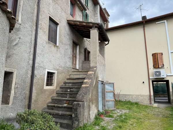 appartamento in vendita a Città di Castello in zona Lerchi