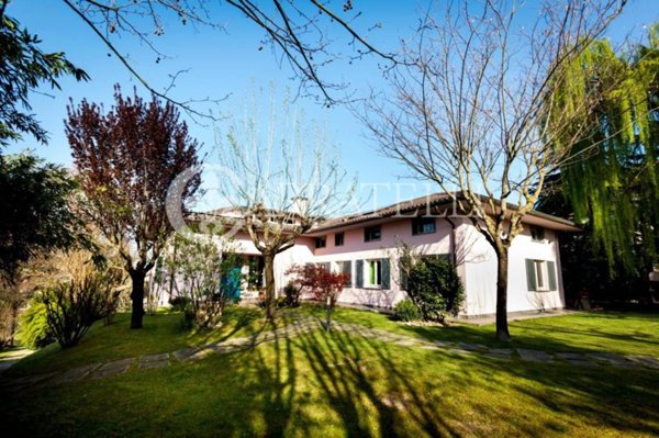 casa indipendente in vendita a Città di Castello