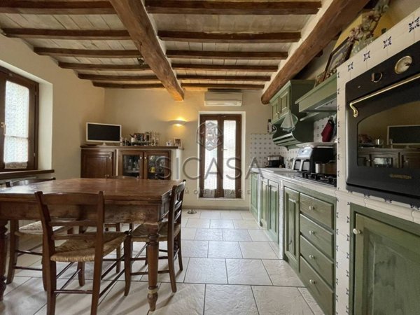 appartamento in vendita a Città di Castello in zona Cerbara