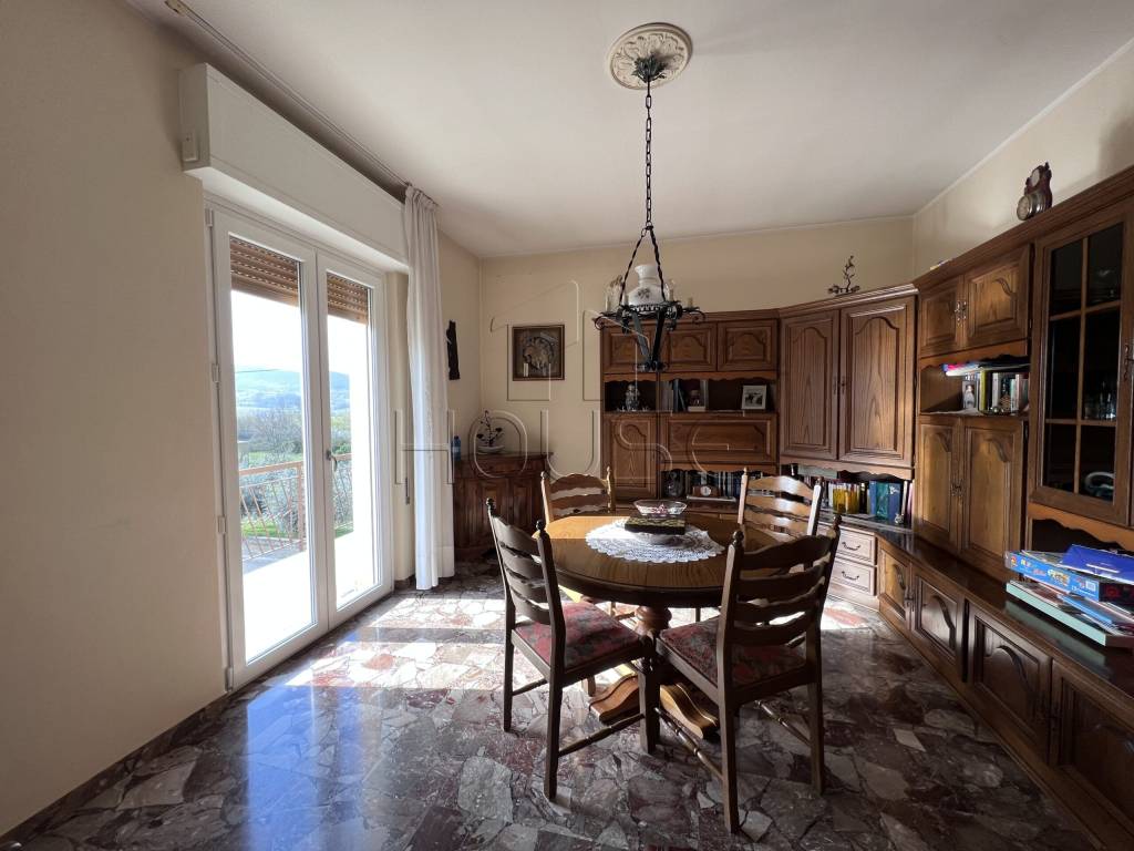 appartamento in vendita a Città di Castello in zona Promano