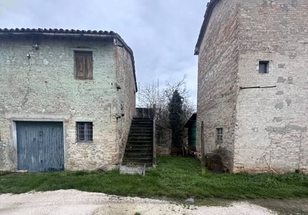 casa indipendente in vendita a Città di Castello in zona Trestina