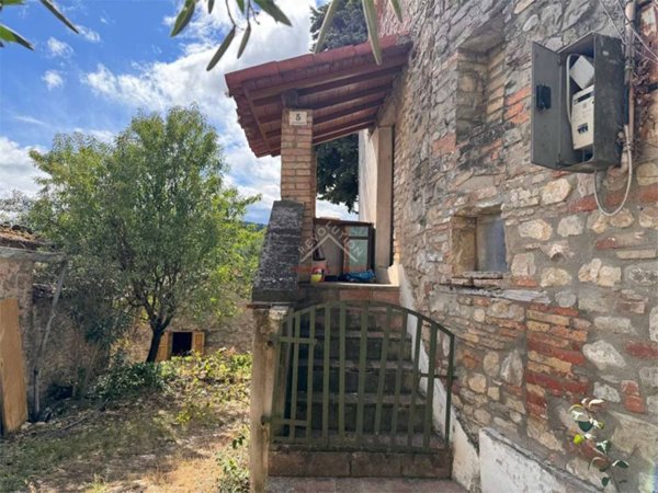 appartamento in vendita a Città di Castello in zona Uppiano