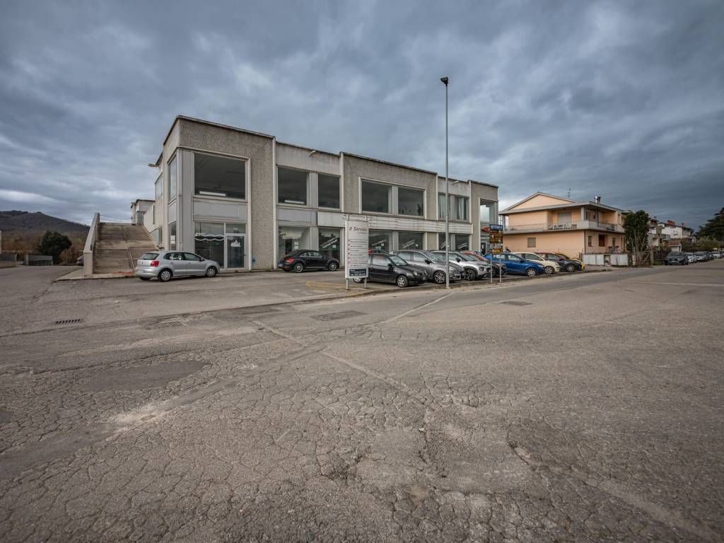 negozio in vendita a Città di Castello
