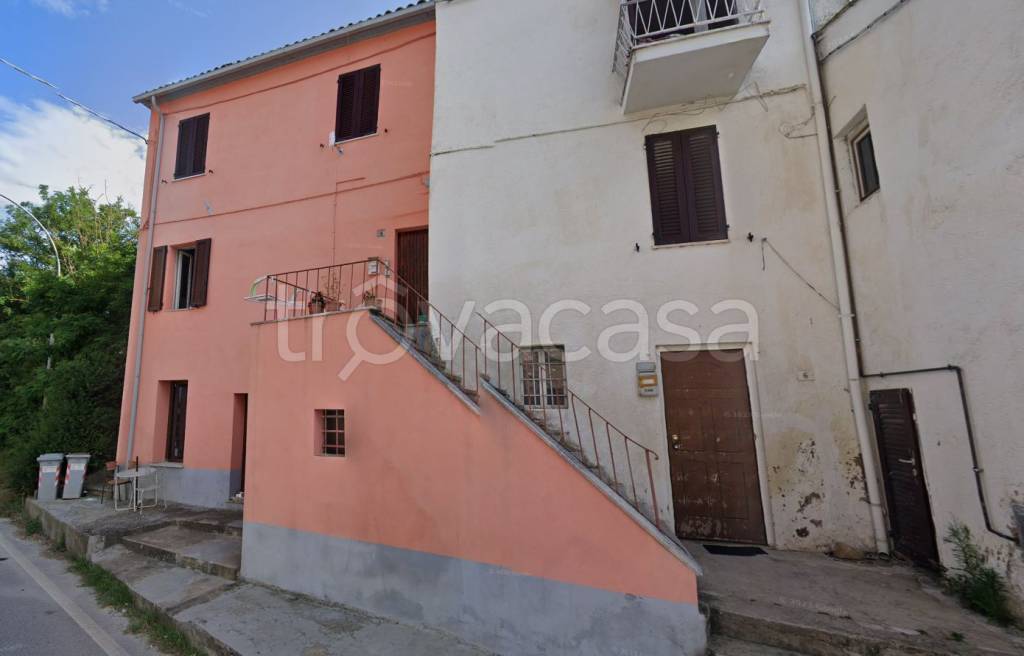 casa indipendente in vendita a Città di Castello in zona Promano