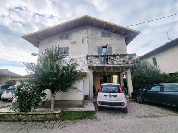 casa indipendente in vendita a Città di Castello in zona Cornetto