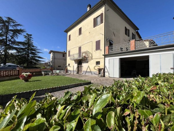 appartamento in vendita a Città di Castello in zona Piosina
