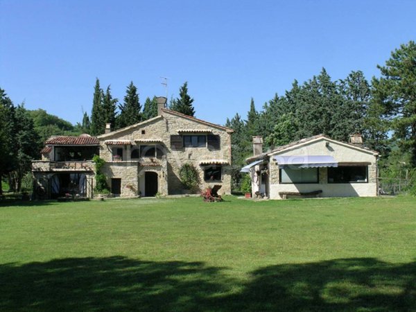 casa indipendente in vendita a Città di Castello