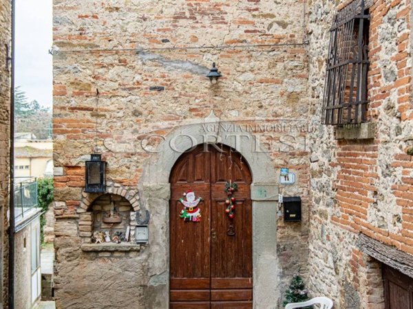 appartamento in vendita a Città di Castello in zona Petroia