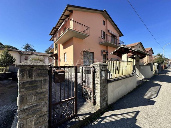 appartamento in vendita a Città di Castello in zona Cerbara