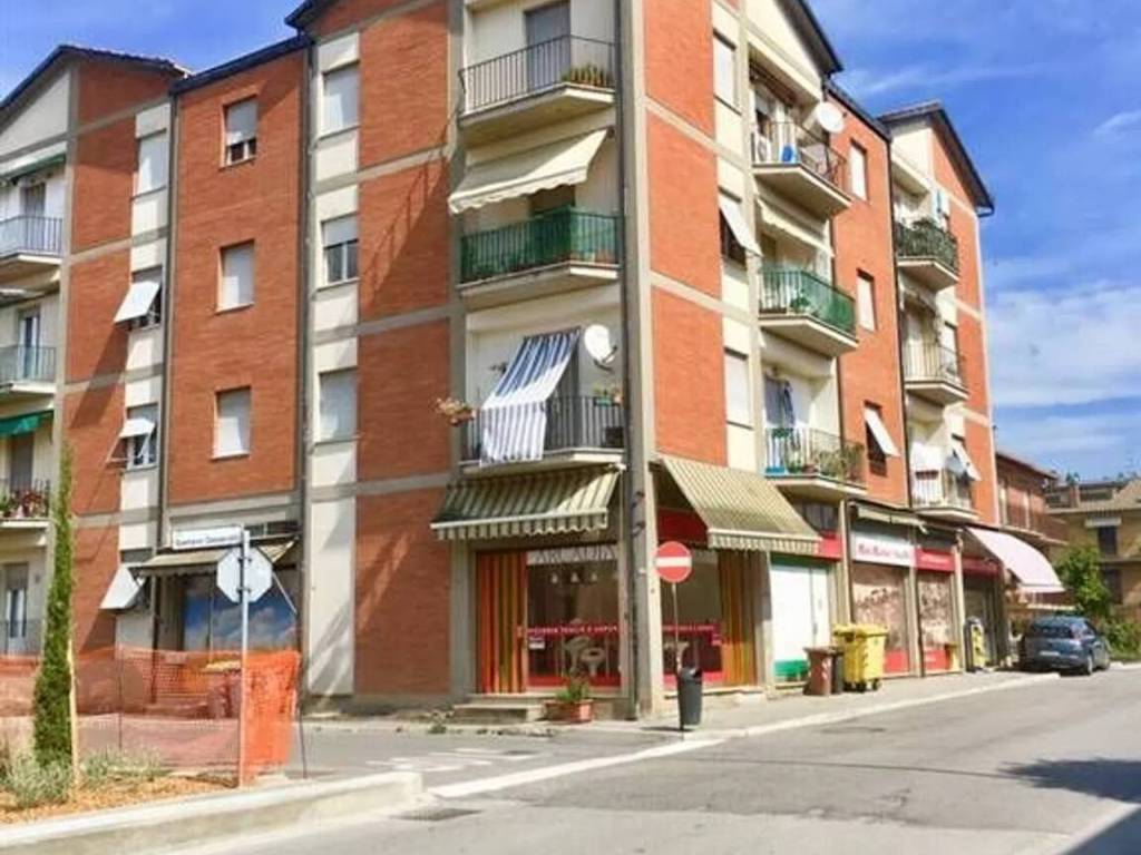 negozio in vendita a Città di Castello