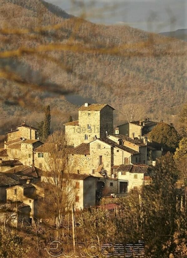 villa in vendita a Città di Castello in zona Petroia