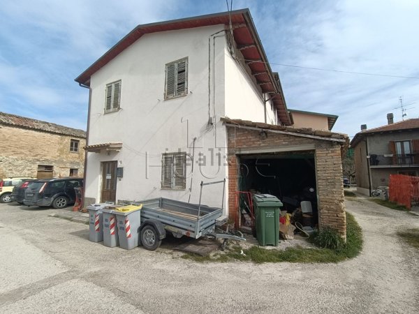 appartamento in vendita a Città di Castello in zona Piosina