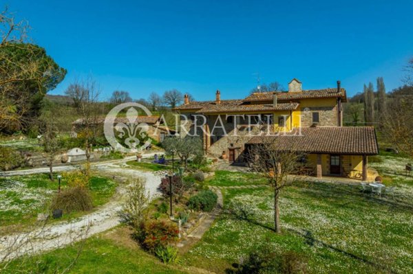 casa indipendente in vendita a Città di Castello in zona Trestina