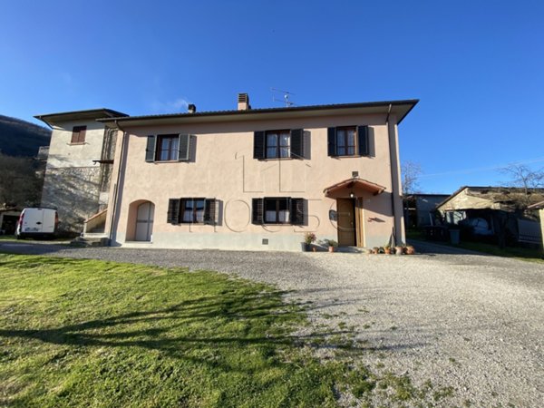 appartamento in vendita a Città di Castello in zona Morra