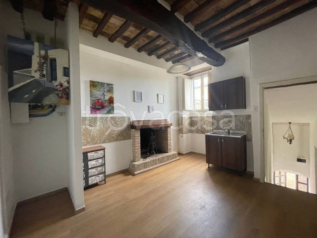 appartamento in vendita a Città di Castello in zona Lerchi