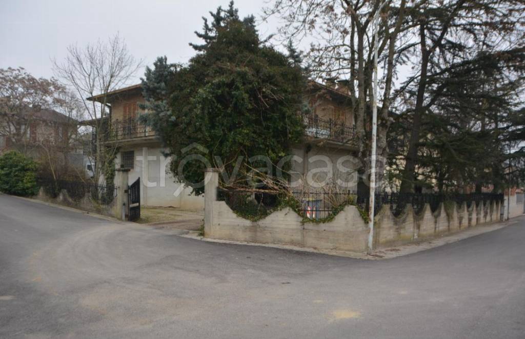 appartamento in vendita a Città di Castello in zona Promano