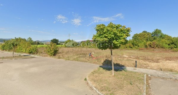 terreno edificabile in vendita a Città di Castello in zona Cerbara